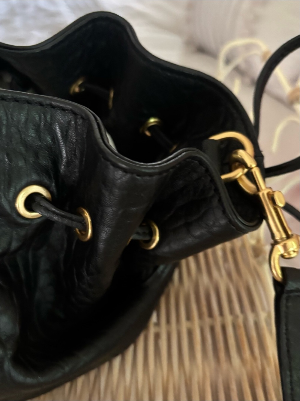 Gerard Darel Black Leather handbag with Gold Hardware - Picture 4 of 9